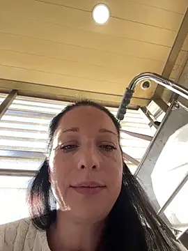 Snapshot of Viola_Beck chatting on January 7, 2025, 1:46 pm Viola Beck online show from January 7, 2025, 1:46 pm