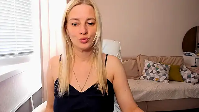 Snapshot of HILT_ON chatting on June 10, 2026, 9:41 am HILT ON online show from June 10, 2026, 9:41 am