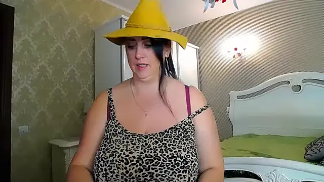 Evelyn Shy online show from January 1, 2025, 7:09 am