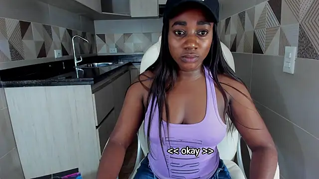 cristaaalclocks1 online show from February 6, 2025, 7:29 pm