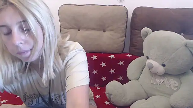 Snapshot of Aliss_Hottie chatting on September 9, 2025, 6:13 am Aliss Hottie online show from September 9, 2025, 6:13 am