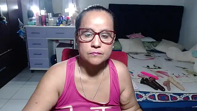 Snapshot of pervert_mommy_ chatting on July 1, 2026, 11:12 am pervert mommy online show from July 1, 2026, 11:12 am