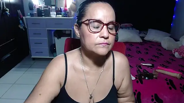 Snapshot of pervert_mommy_ chatting on July 11, 2026, 10:07 am pervert mommy online show from July 11, 2026, 10:07 am