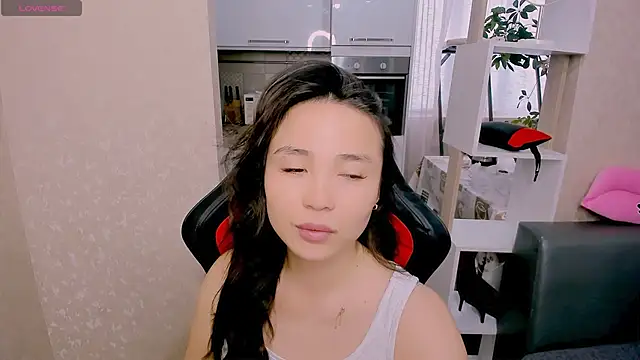 AyaMoon online show from October 15, 2025, 4:56 am