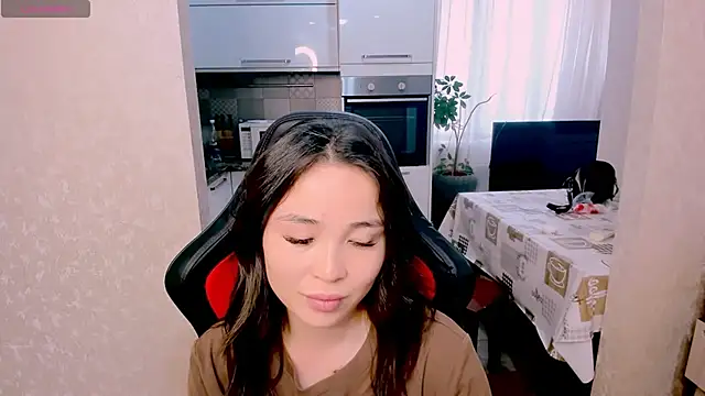 AyaMoon online show from October 27, 2025, 5:33 am