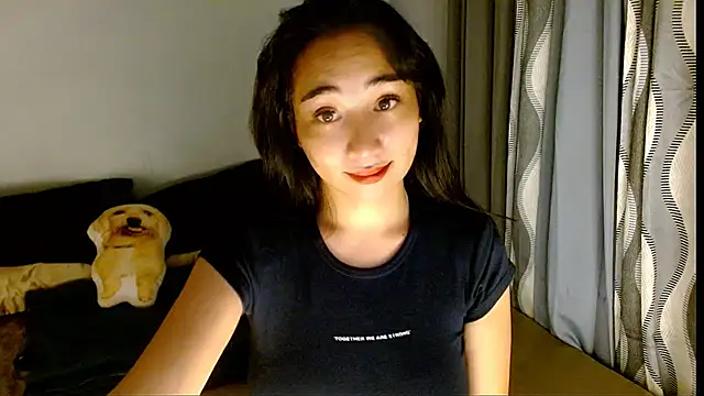 SweetLilly 18 online show from March 27, 2026, 5:35 am