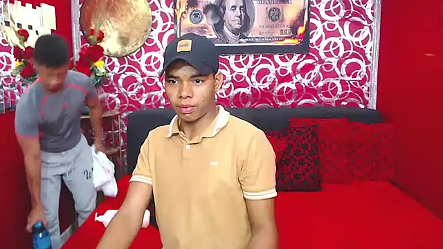 PEINBOYS online show from October 2, 2025, 1:07 pm