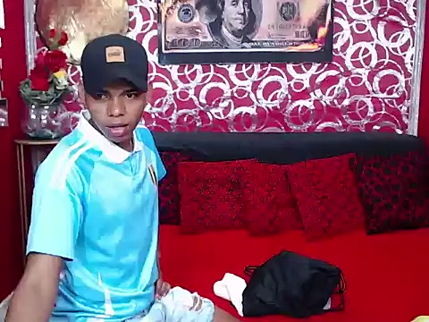 PEINBOYS online show from October 3, 2025, 7:22 pm