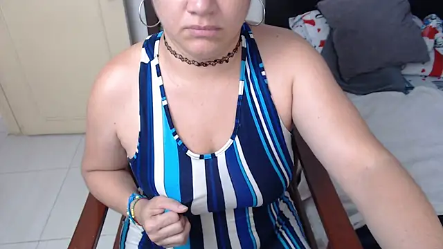 GlendaStarx online show from February 15, 2026, 8:16 pm