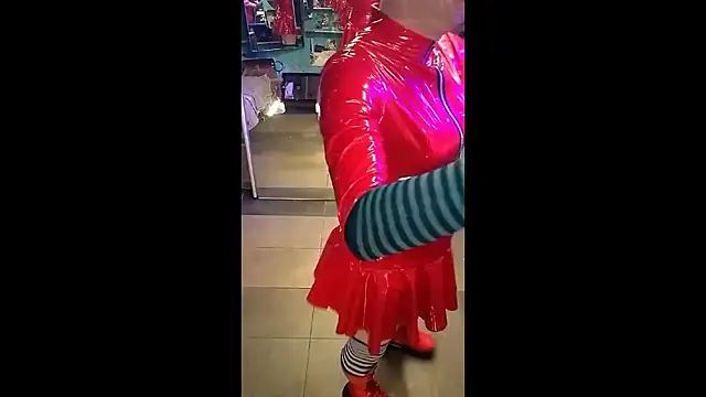 Snapshot of fetishboyzz chatting on November 3, 2025, 9:48 pm fetishboyzz online show from November 3, 2025, 9:48 pm