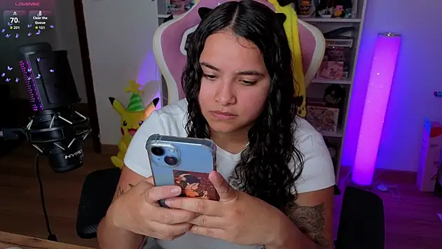 Snapshot of Sweet_sully__ chatting on October 6, 2025, 9:07 am Sweet sully   online show from October 6, 2025, 9:07 am