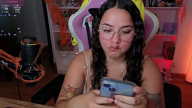 Snapshot of Sweet_sully__ chatting on October 10, 2025, 8:35 am Sweet sully   online show from October 10, 2025, 8:35 am