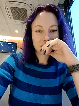 Frost foxy online show from December 23, 2024, 7:28 am