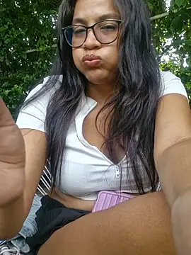 DAELAA online show from February 4, 2025, 9:52 pm