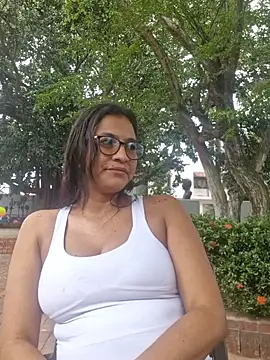 DAELAA online show from February 10, 2025, 9:47 pm