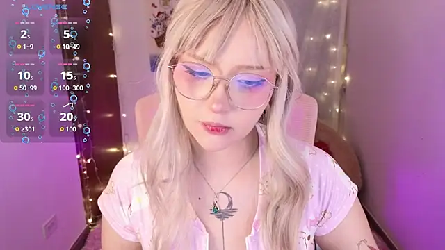 KuroChan420 online show from January 14, 2026, 12:38 am