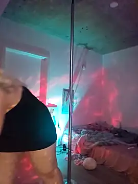 NikiFm online show from September 29, 2025, 1:38 pm