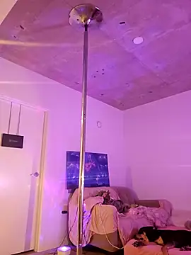 NikiFm online show from December 17, 2025, 2:01 pm