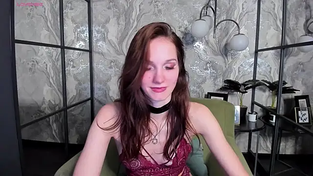 MirandaGlow online show from February 27, 2025, 12:02 pm