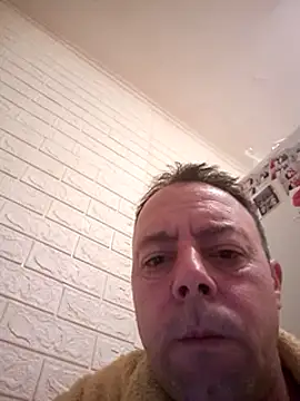 Snapshot of david_geam chatting on December 19, 2024, 8:23 pm david geam online show from December 19, 2024, 8:23 pm