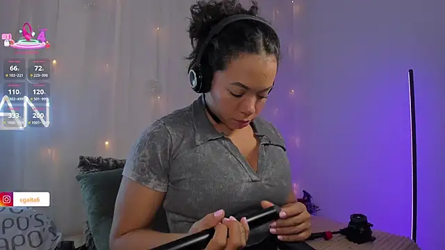 carolgaita online show from March 22, 2025, 11:53 am