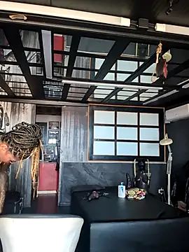 DarkDea online show from September 28, 2025, 12:54 pm