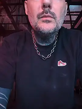 DarkDea online show from April 5, 2026, 8:39 pm