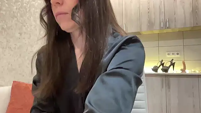 HotyWinter online show from March 26, 2026, 3:12 am