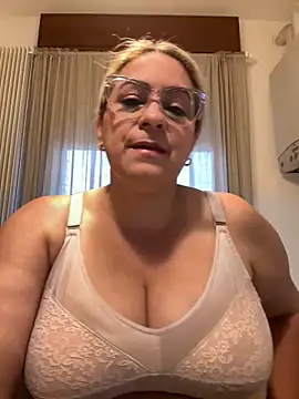 x elena x online show from January 27, 2025, 11:32 am