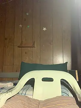 Snapshot of Tristris100 chatting on December 11, 2024, 5:21 am Tristris100 online show from December 11, 2024, 5:21 am