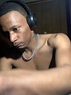 Snapshot of Tristris100 chatting on December 11, 2024, 7:46 pm Tristris100 online show from December 11, 2024, 7:46 pm