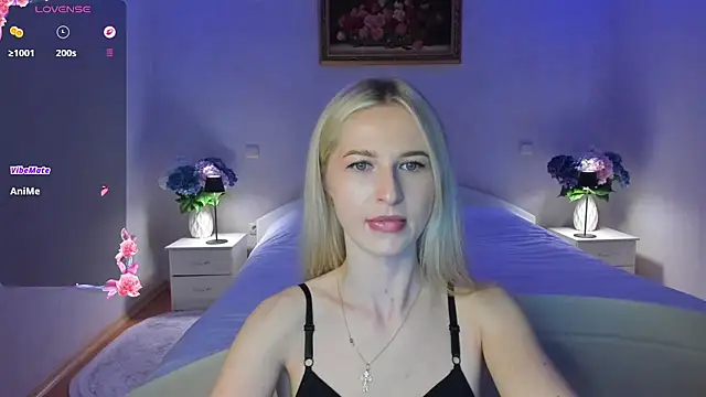 Snapshot of AnnaCarrera chatting on May 20, 2026, 7:09 pm AnnaCarrera online show from May 20, 2026, 7:09 pm