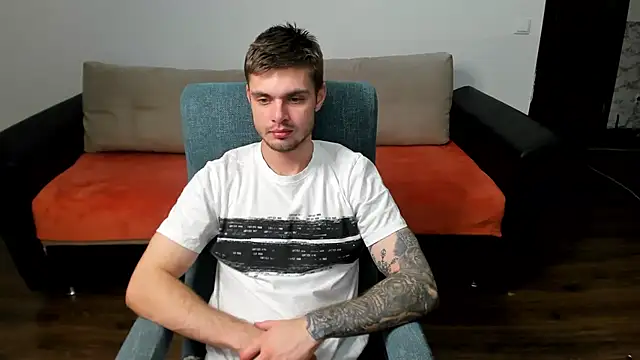 maks wolfis online show from December 9, 2024, 12:23 am