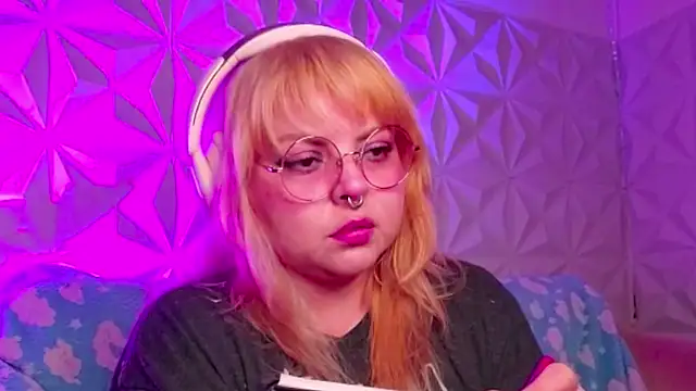 Satyn doll online show from September 27, 2025, 11:10 pm