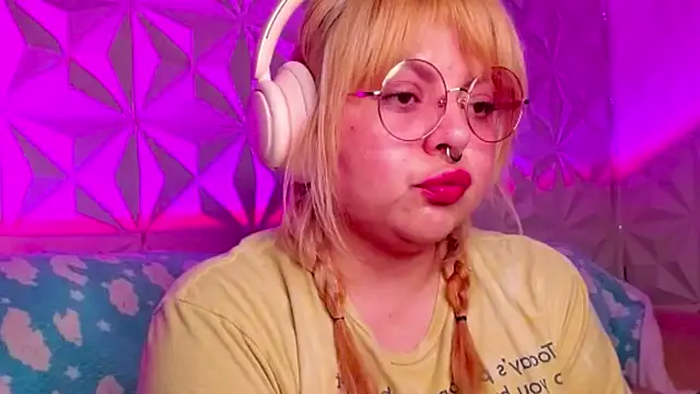 Satyn doll online show from October 7, 2025, 11:46 pm