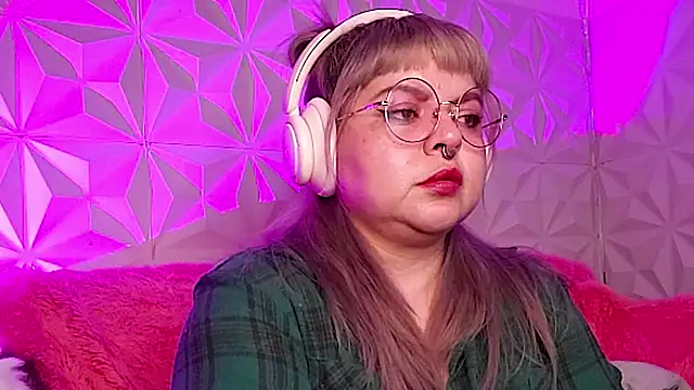 Satyn doll online show from November 21, 2025, 12:10 am