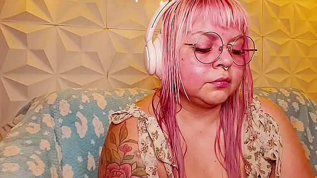 Satyn doll online show from May 31, 2026, 10:11 pm