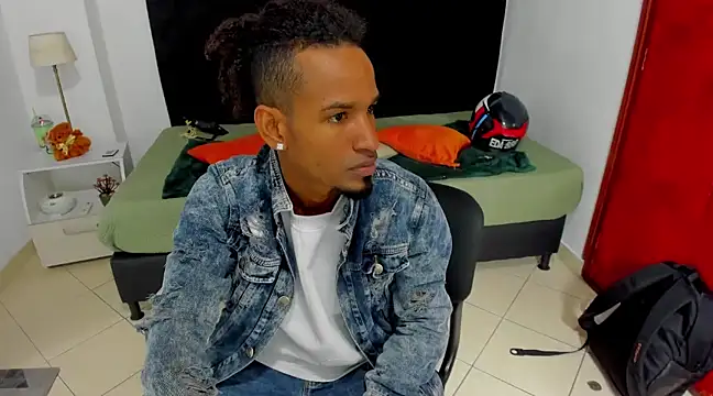 anhtony wayans online show from March 6, 2025, 11:42 pm