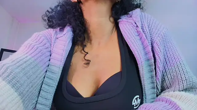 Ellie Alves online show from September 11, 2025, 1:00 pm