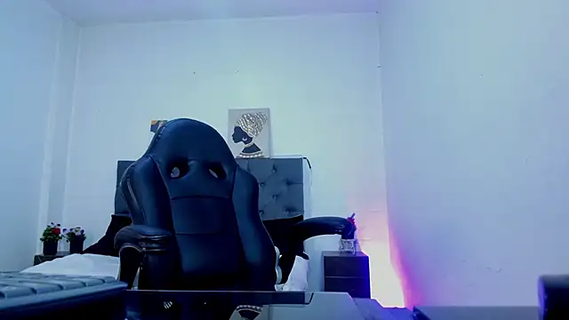 Ellie Alves online show from October 4, 2025, 1:20 pm