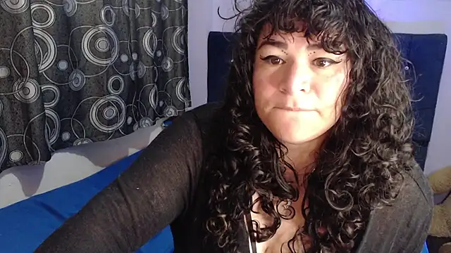 Snapshot of ANGELIQUE_KLANE chatting on July 1, 2026, 2:51 pm ANGELIQUE KLANE online show from July 1, 2026, 2:51 pm