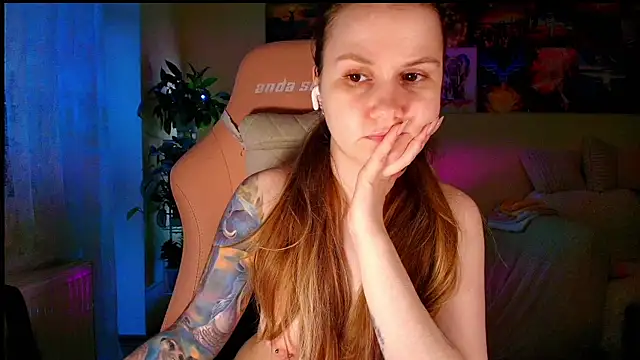 GoodWitch  online show from April 20, 2026, 8:39 am