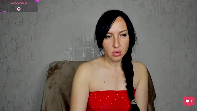 Snapshot of MissGulia chatting on July 21, 2026, 9:28 pm MissGulia online show from July 21, 2026, 9:28 pm