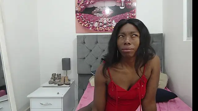 Snapshot of kirajohnson chatting on February 6, 2026, 6:44 pm kirajohnson online show from February 6, 2026, 6:44 pm