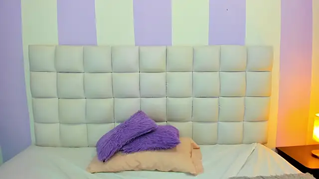 teresasroom  online show from March 19, 2026, 1:59 pm