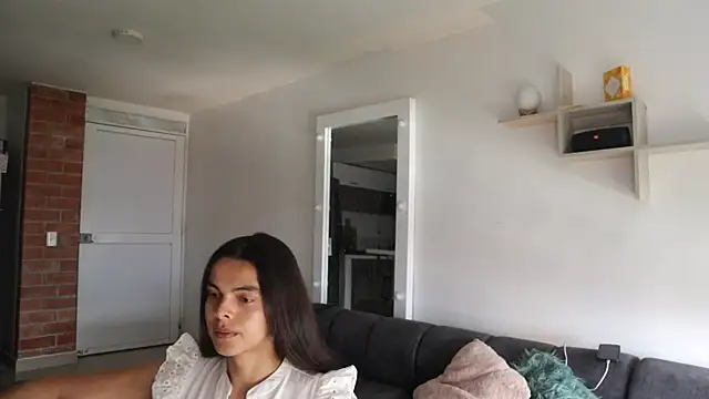  Vahos  online show from September 19, 2025, 5:02 pm