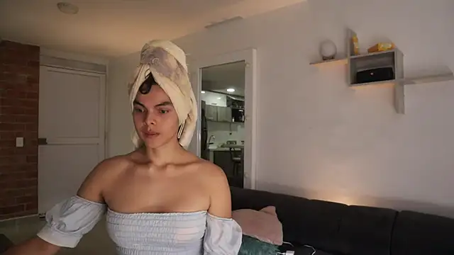  Vahos  online show from September 29, 2025, 5:07 pm