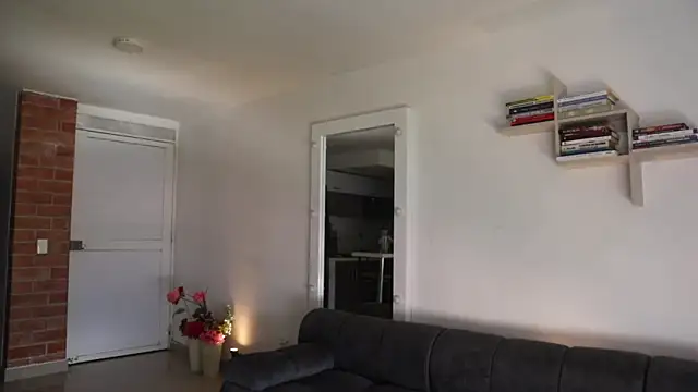  Vahos  online show from November 7, 2025, 5:46 pm