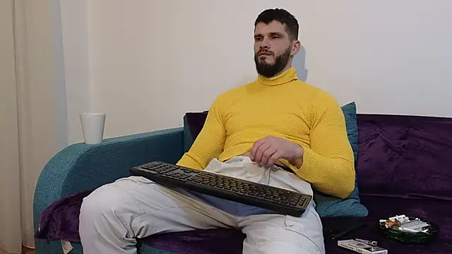 MauroTwin online show from December 16, 2024, 3:43 pm