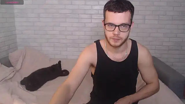 Snapshot of Alexxx_horny chatting on December 22, 2024, 11:11 am Alexxx horny online show from December 22, 2024, 11:11 am